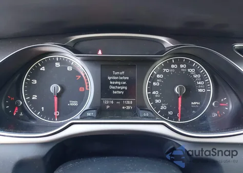 2013 Audi A4 2.0T Premium z USA, uszkodzony, nr VIN WAUFFAFL1DN050346